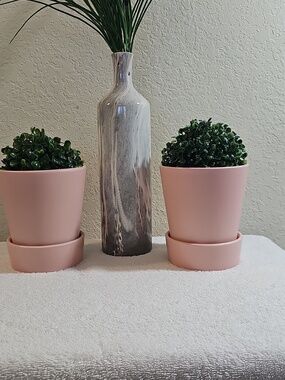 New Debi Lilly Set Of 2 Pink Planters 4"6 Plants Garden Indoor/outdoor